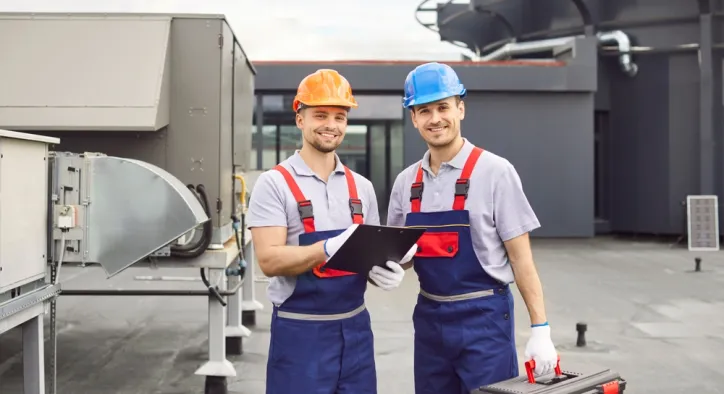 Yetkili Klima Montaj Servisi mi Özel mi? Bütçeniz ve Garantiniz İçin Doğru Karar